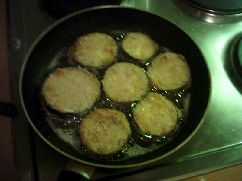 note to self: use your biggest pan next time you fucking idiot